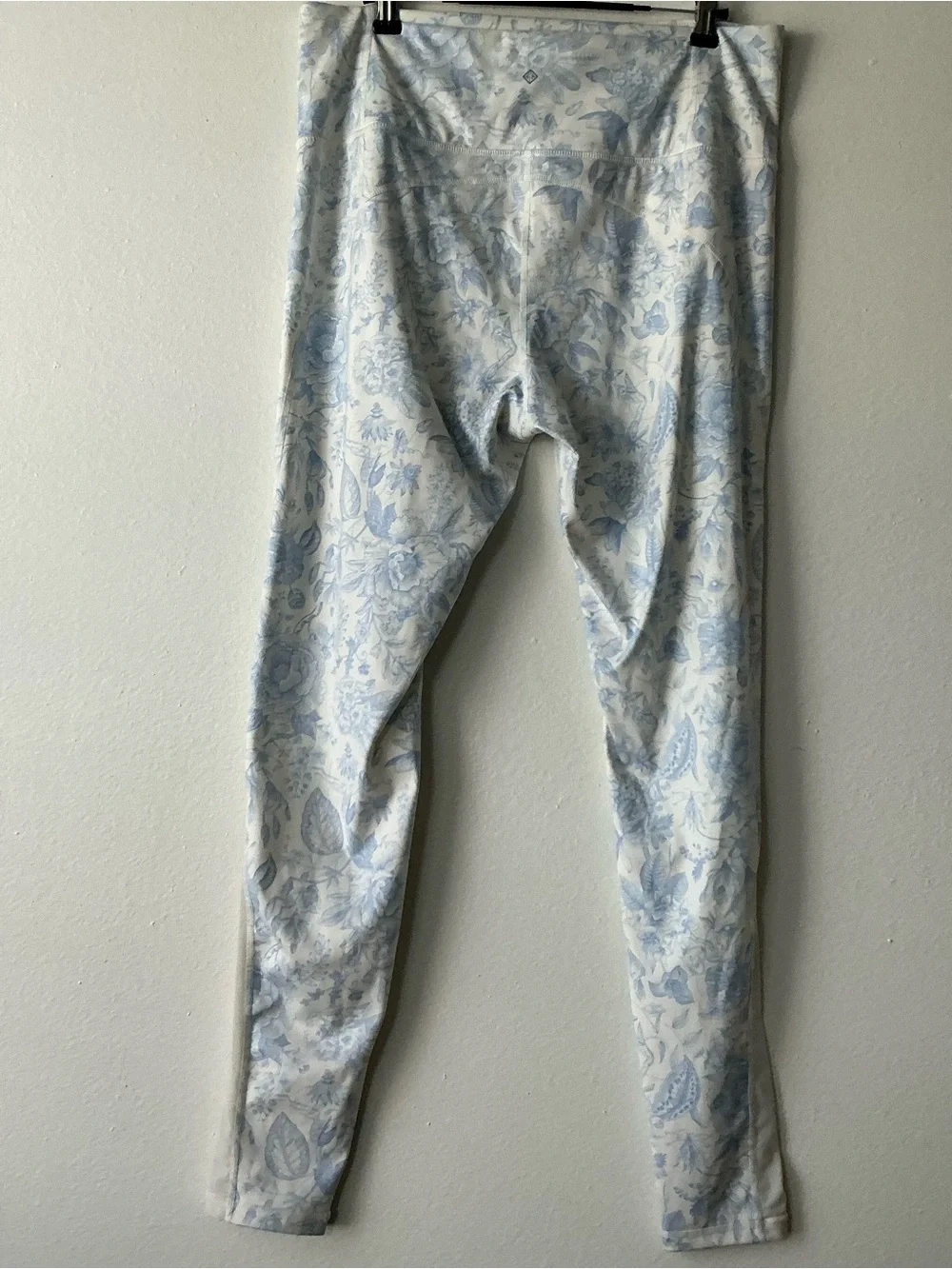 Antonio Melani Blue Floral High Waisted Leggings Women's XL Toile Print - Picture 2 of 10